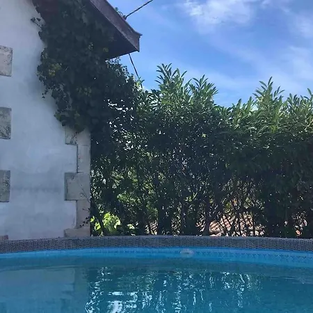 Maison A Avec Piscine Hors-sol 別荘 *