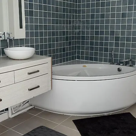 別荘 Maison A Avec Piscine Hors-sol *