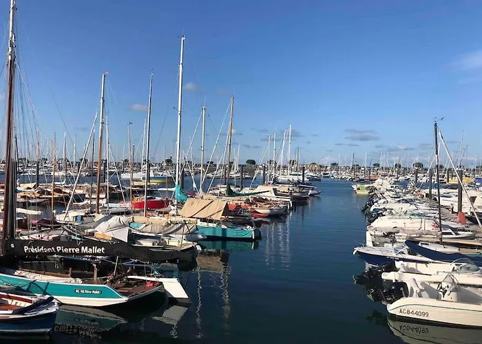 Nyaraló Maison A Avec Piscine Hors-sol