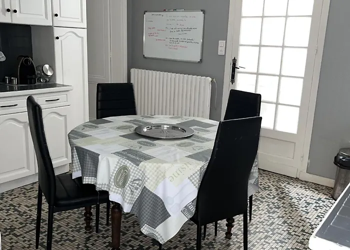 Nyaraló Maison A Avec Piscine Hors-sol *